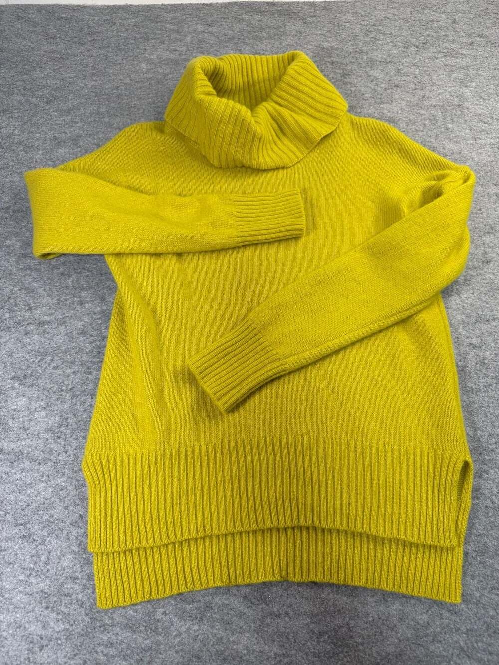 Bartolini Turtleneck Sweater Size XS Yellow Wool Cashmere Blend